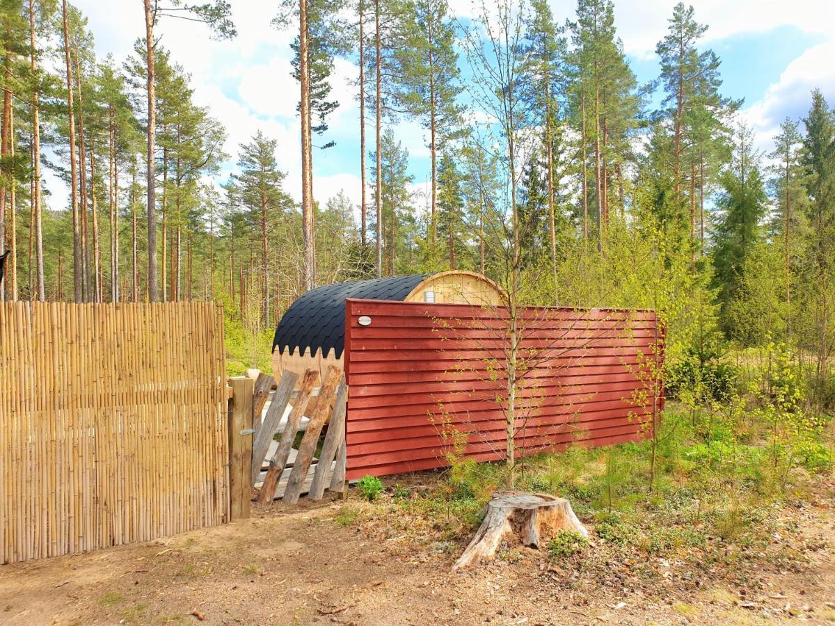 Hostel And Vandrarhem Lupin Naturcamping Lagom Gräsmark Exterior foto